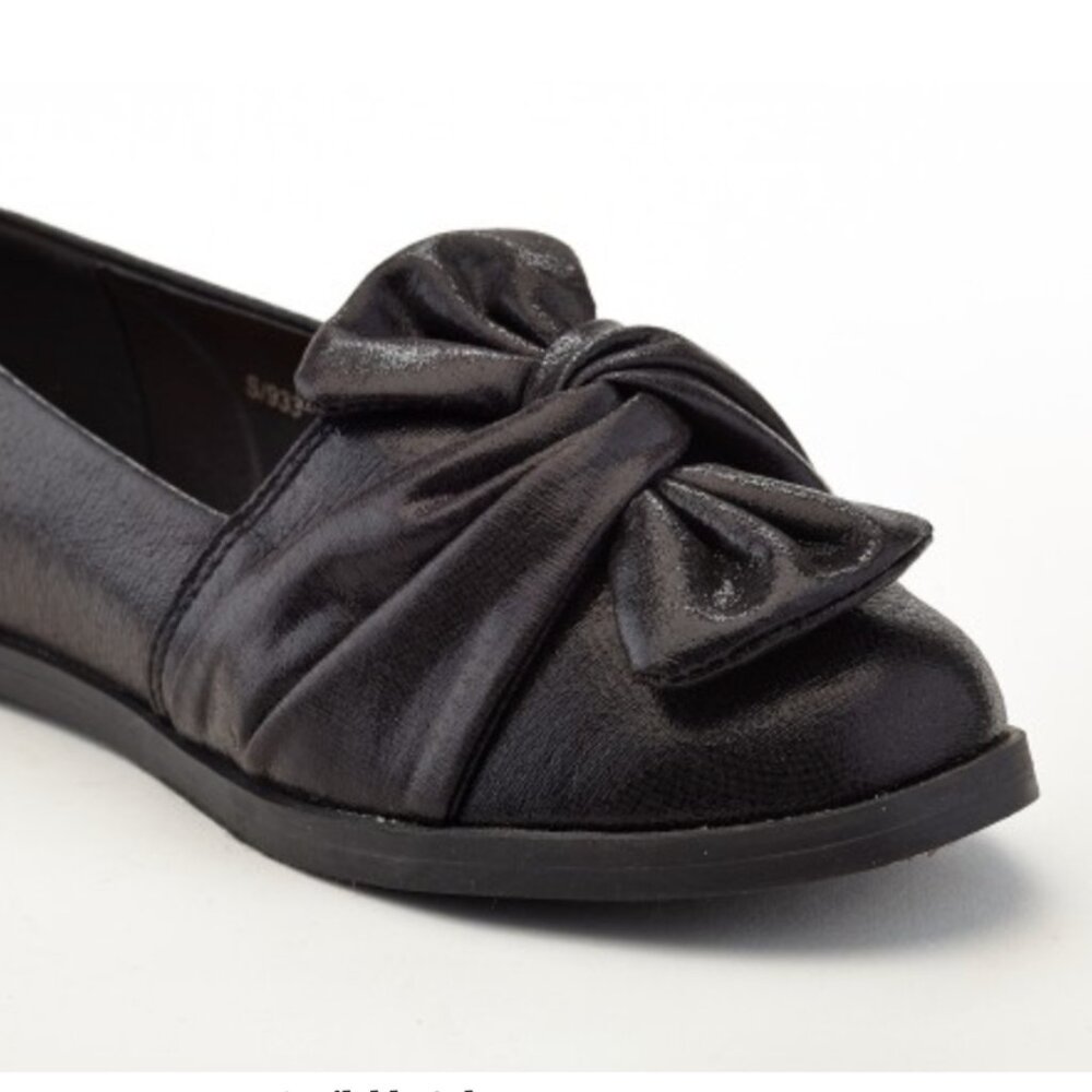 Godiva Metallic Black Flats 8 New In Box